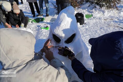 جشنواره «یک روز داغ برفی» در اردبیل