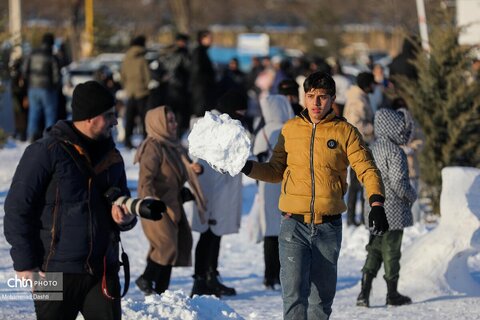 جشنواره «یک روز داغ برفی» در اردبیل