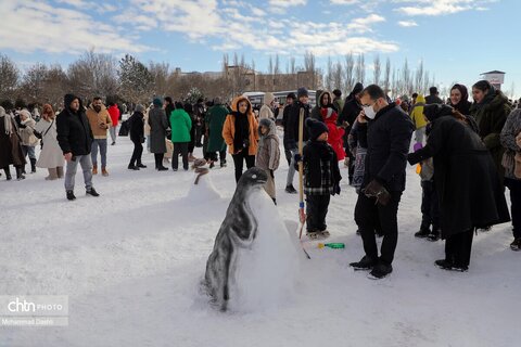 جشنواره «یک روز داغ برفی» در اردبیل