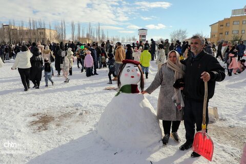 جشنواره «یک روز داغ برفی» در اردبیل