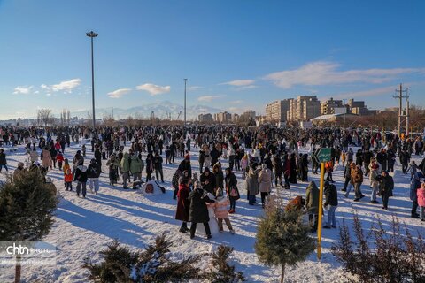 جشنواره «یک روز داغ برفی» در اردبیل