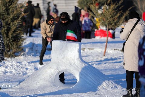 جشنواره «یک روز داغ برفی» در اردبیل