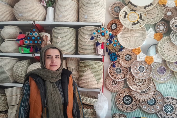 ثبت جهانی می‌تواند آینده روستای پامنار دزفول را دگرگون کند/ بیمه و تسهیلات، مشکل هنرمندان کپوبافی