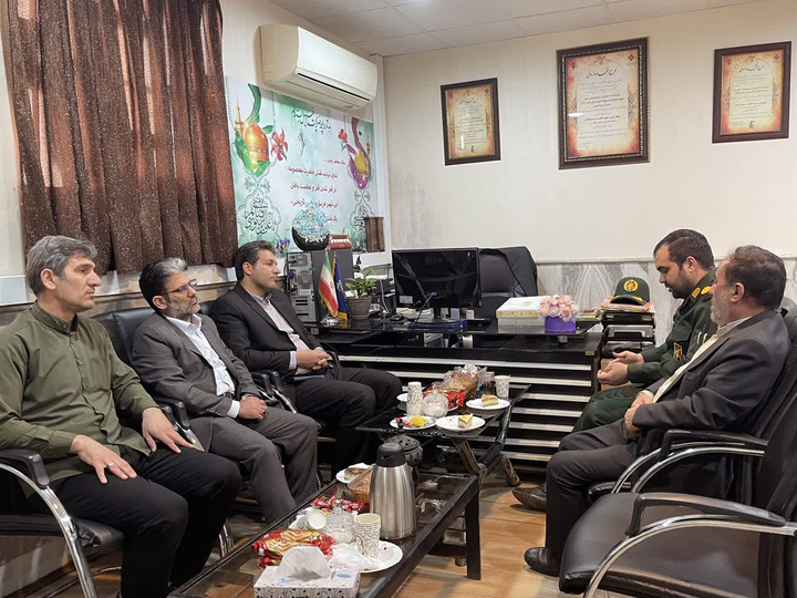 دیدار مدیرکل میراث‌فرهنگی قم با فرمانده حوزه بسیج کارمندان