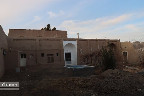 روستای کاهک در 85کیلومتری شهر سبزوار  ورودی استان خراسان رضوی وزادگاه دکتر علی شریعتی می باشد