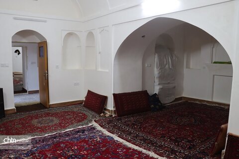 روستای کاهک در 85کیلومتری شهر سبزوار  ورودی استان خراسان رضوی وزادگاه دکتر علی شریعتی می باشد