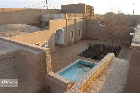 روستای کاهک در 85کیلومتری شهر سبزوار  ورودی استان خراسان رضوی وزادگاه دکتر علی شریعتی می باشد