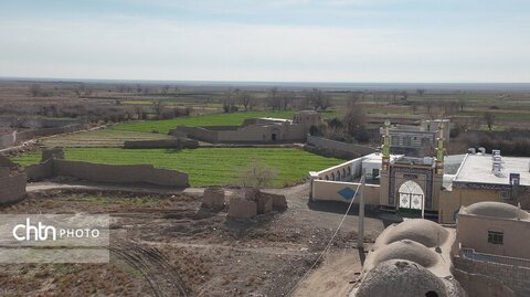 روستای کاهک در 85کیلومتری شهر سبزوار  ورودی استان خراسان رضوی وزادگاه دکتر علی شریعتی می باشد