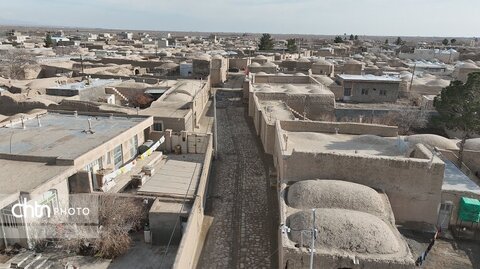 روستای کاهک در 85کیلومتری شهر سبزوار  ورودی استان خراسان رضوی وزادگاه دکتر علی شریعتی می باشد