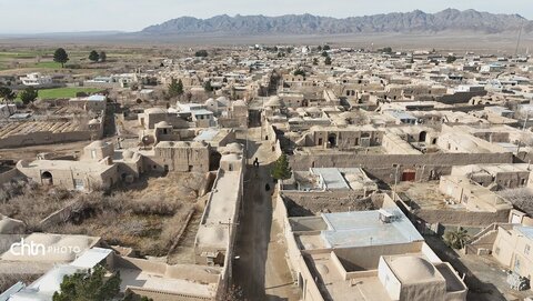 روستای کاهک در 85کیلومتری شهر سبزوار  ورودی استان خراسان رضوی وزادگاه دکتر علی شریعتی می باشد