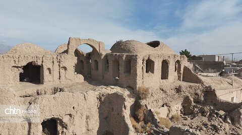 روستای کاهک در 85کیلومتری شهر سبزوار  ورودی استان خراسان رضوی وزادگاه دکتر علی شریعتی می باشد