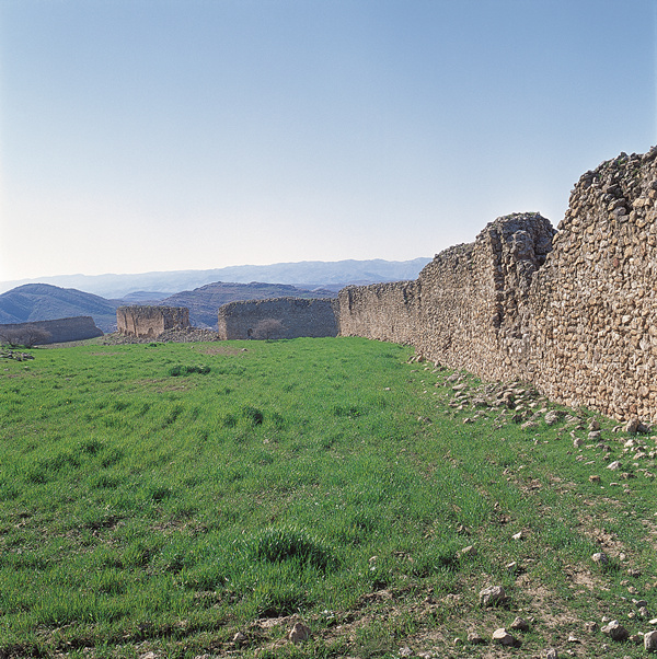 تصویب عرصه و حریم ۴ اثر تاریخی ایلام در شورای حریم آثار ملی کشور