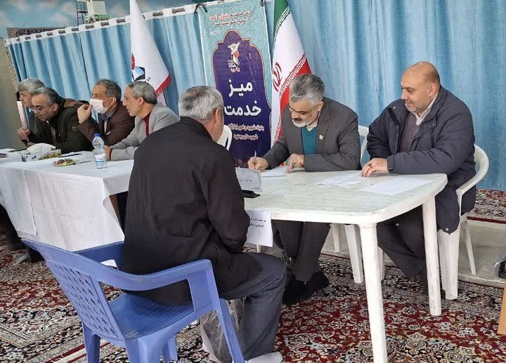 برپایی میز ارتباط مردمی اداره‌کل میراث‌فرهنگی خراسان شمالی در نمازجمعه