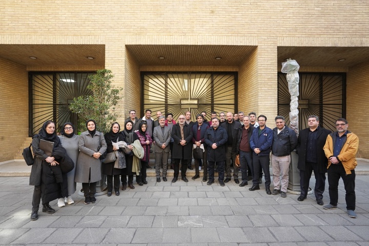 نشست هم‌اندیشی بررسی مسائل کارکنان میراث‌فرهنگی تهران با حضور مشاوران وزیر برگزار شد/ تاکید بر اولویت کرامت نیروی انسانی