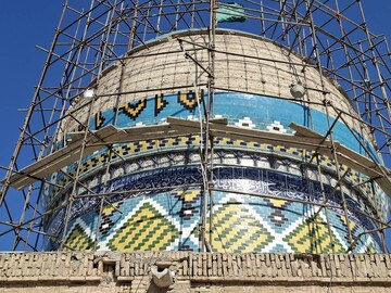 مرمت کاشیکاری گنبد بنای تاریخی و مذهبی امامزاده شاهزاده محمد (ع) ورامین آغاز شد