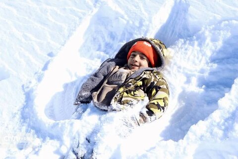 پیست اسکی بام سخوید، میزبان هزاران گردشگر در آدینه‌ای برفی