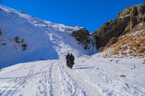 آبشار یخ زده «سردابه» اردبیل