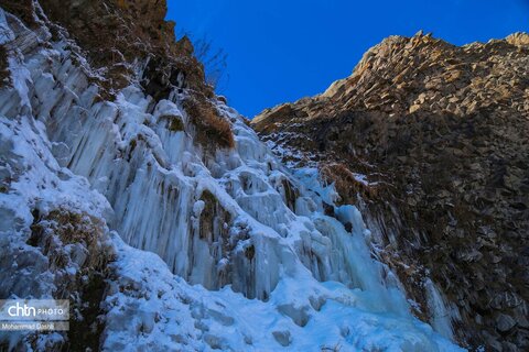 آبشار یخ زده «سردابه» اردبیل
