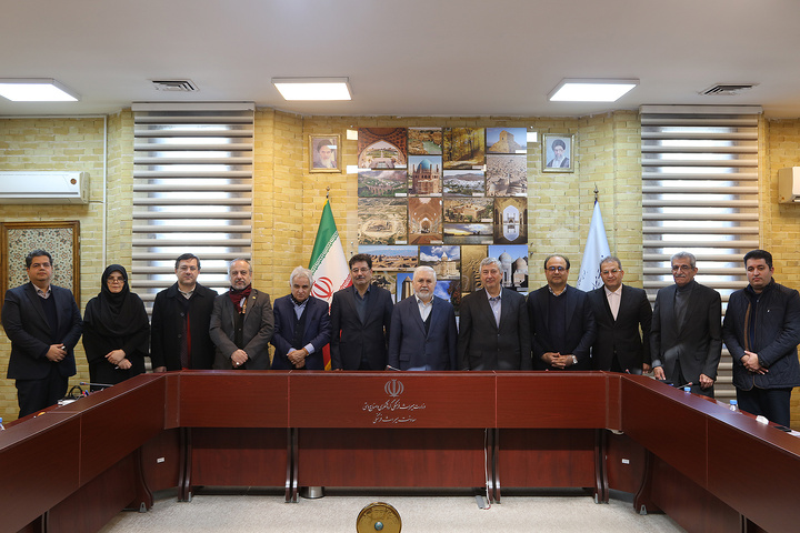 شورای راهبردی مرمت و بازسازی بازار تاریخی رشت تشکیل شد/ ارائه گزارش معاون استاندار گیلان