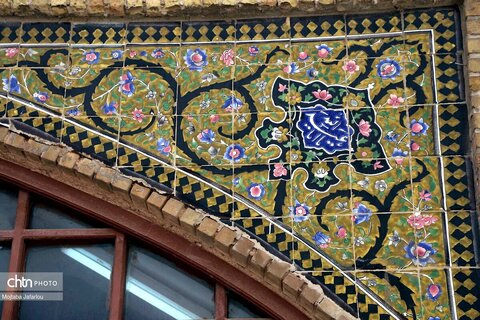 کاشیکاری مسجد و مدرسه تاریخی جامع زنجان