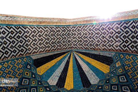 کاشیکاری مسجد و مدرسه تاریخی جامع زنجان