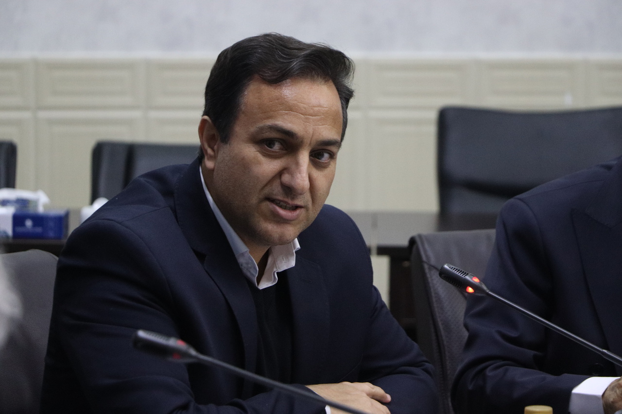 پیوند هنر و تجارت به موتور توسعه گردشگری آذربایجان‌ شرقی تبدیل شود/ لزوم ورود کارخانه‌ها به چرخه احیای خانه‌های تاریخی/ تقویت نقش‌آفرینی فعال بخش خصوصی در نمایشگاه‌ها و برنامه‌های گردشگری