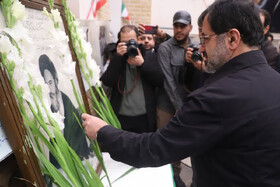 تجدید بیعت استاندار و مسئولان قم با آرمان‌های امام خمینی(ره)