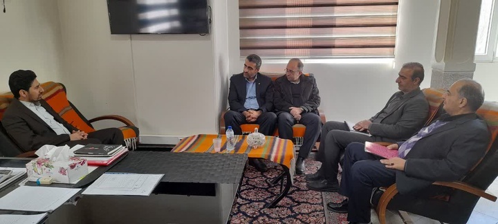 سرپرست اداره‌کل میراث‌فرهنگی مرکزی با مدیر صندوق کارآفرینی دیدار کرد