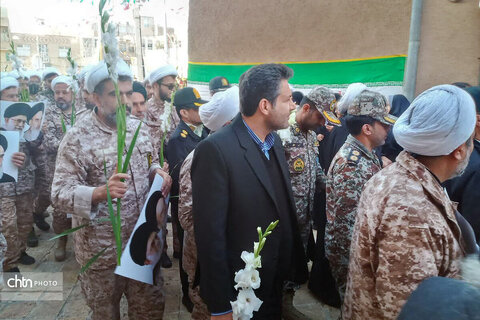 تجدید بیعت استاندار و مسئولان قم با آرمان‌های امام خمینی(ره)