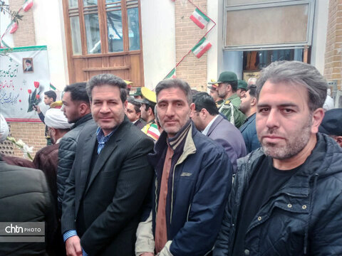 تجدید بیعت استاندار و مسئولان قم با آرمان‌های امام خمینی(ره)