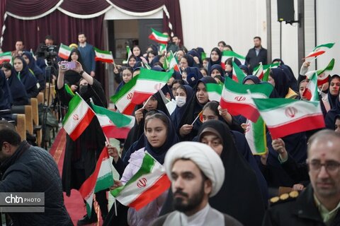 آئین نمادین نواختن زنگ انقلاب و سالروز ورود امام راحل به میهن اسلامی در ارومیه