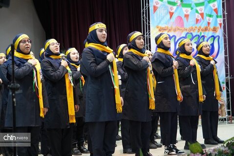 آئین نمادین نواختن زنگ انقلاب و سالروز ورود امام راحل به میهن اسلامی در ارومیه