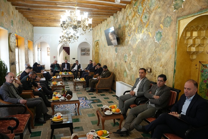 عزم جدی برای افزایش نظارت بر گردشگری کرمانشاه/ نماینده دادستان: فعالیت غیر مجاز در حوزه گردشگری باید سامان‌دهی شود