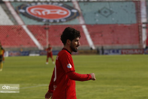 لیگ برتر فوتبال؛ تراکتور و سپاهان