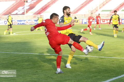 لیگ برتر فوتبال؛ تراکتور و سپاهان