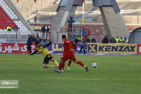 لیگ برتر فوتبال؛ تراکتور و سپاهان