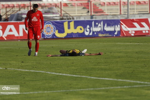 لیگ برتر فوتبال؛ تراکتور و سپاهان