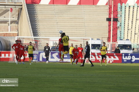 لیگ برتر فوتبال؛ تراکتور و سپاهان