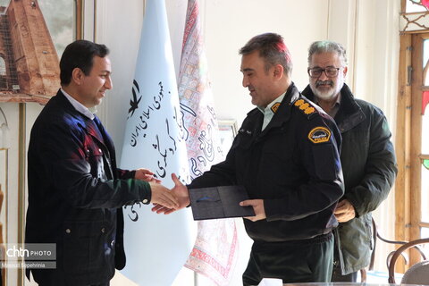 تجلیل از جانبازان اداره کل میراث فرهنگی آذربایجان شرقی همزمان با ویدیو کنفرانس با حضور وزیر میراث فرهنگی