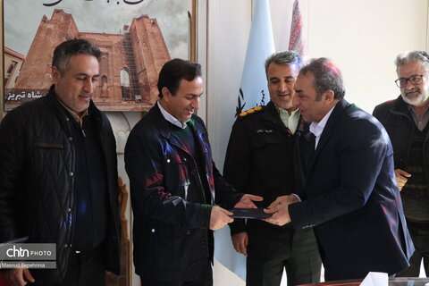 تجلیل از جانبازان اداره کل میراث فرهنگی آذربایجان شرقی همزمان با ویدیو کنفرانس با حضور وزیر میراث فرهنگی