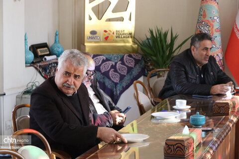 تجلیل از جانبازان اداره کل میراث فرهنگی آذربایجان شرقی همزمان با ویدیو کنفرانس با حضور وزیر میراث فرهنگی