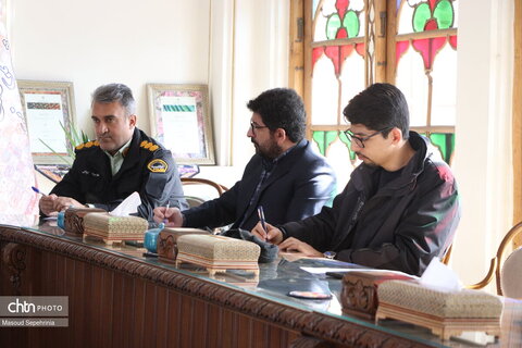 جلسه ستاد دهه فجر با حضور مدیرکل میراث فرهنگی استان آذربایجان شرقی