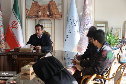 جلسه ستاد دهه فجر با حضور مدیرکل میراث فرهنگی استان آذربایجان شرقی