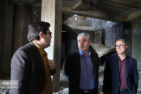 بازدید آقای ندایی از موزه بزرگ چهارمحال و بختیاری