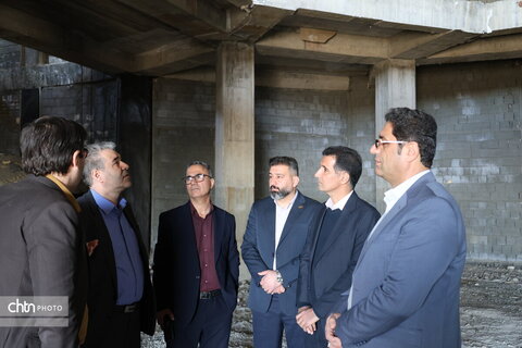 بازدید آقای ندایی از موزه بزرگ چهارمحال و بختیاری