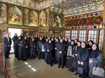 بازدید بانوان دستگاه‌های اجرایی از موزه هنر مکتب تبریز / تأکید بر نقش موزه‌ها در ارتقای نشاط اجتماعی و سواد فرهنگی