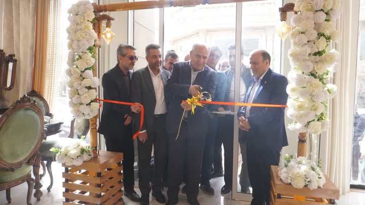 ۳ فروشگاه مبلمان منبت در ملایر افتتاح شد