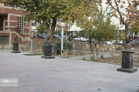 بوستان ورشو یکی از پارک های دنج تهران