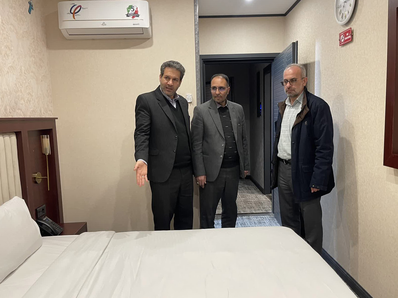 وضعیت اماکن اقامتی زائران نیمه‌شعبان در قم بررسی شد