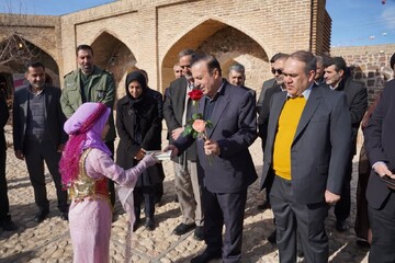 بازدید استاندار قزوین از شهرستان آوج و کاروانسرای شاه‌عباسی